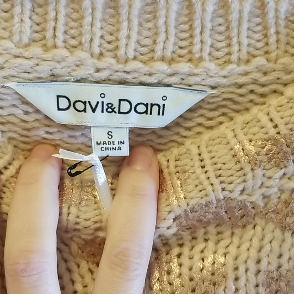Sweater - Picture 2 of 3